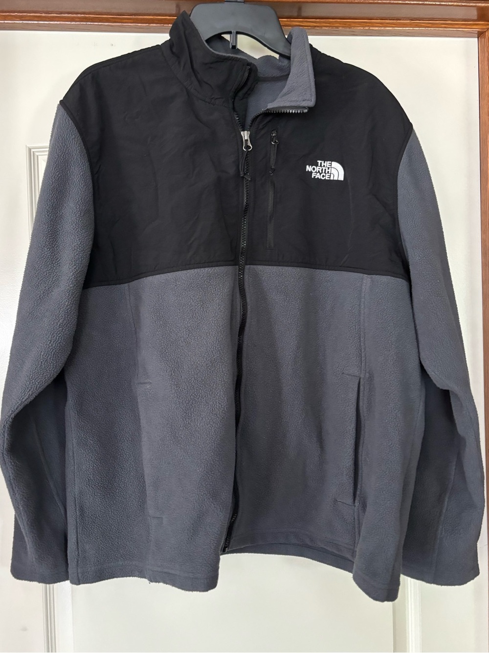 The North Face Men's XL Black and Gray Fleece.